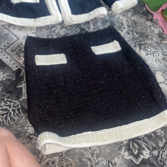 Women’s 2 peice suit - Picture 3 of 4